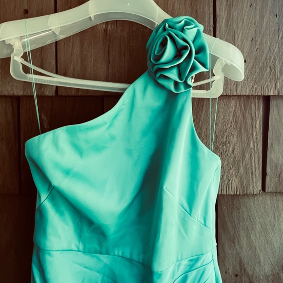 Liv Foster Stretch Satin One Shoulder Maxi Gown Aqua Green Size 6 Asymmetrical - Picture 10 of 17